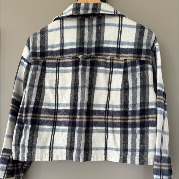 ZARA - Cropped Plaid Jacket - Size Large - Picture 5 of 6